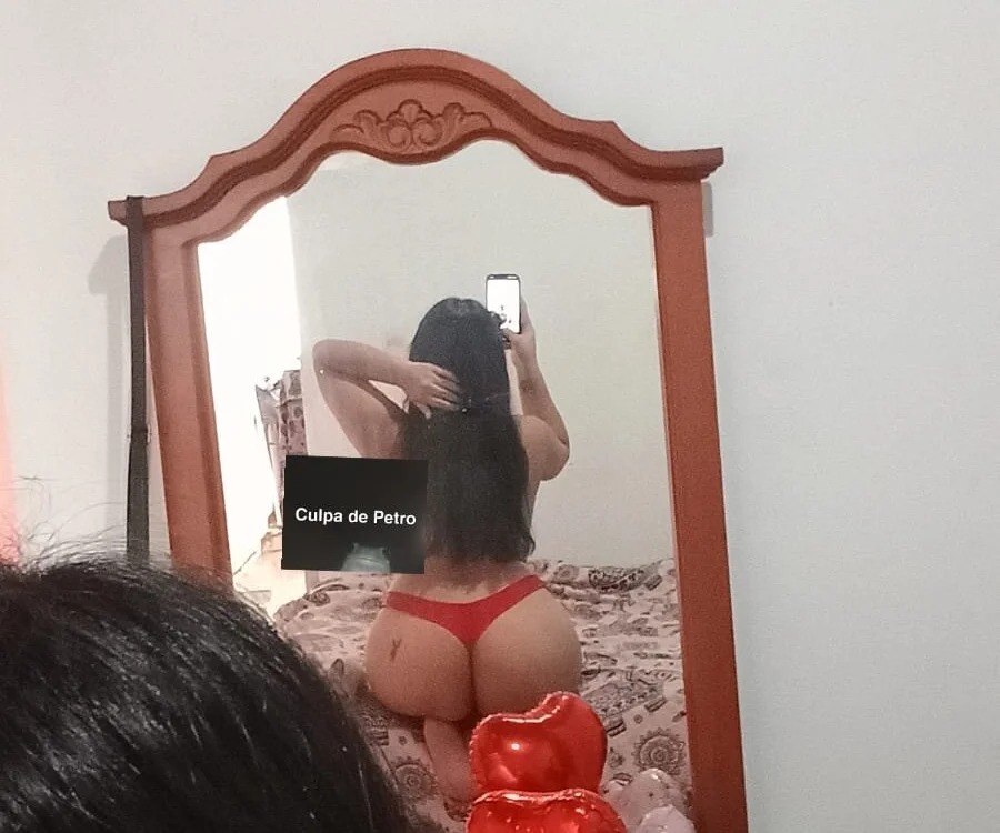 Liz_foox Chatroom