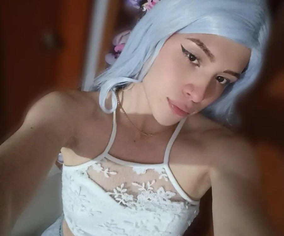 Lizza_Jones Chatroom