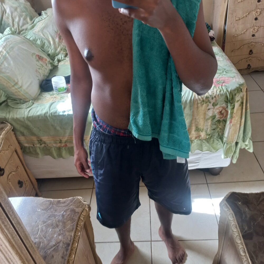 LoamlessCentime Chatroom