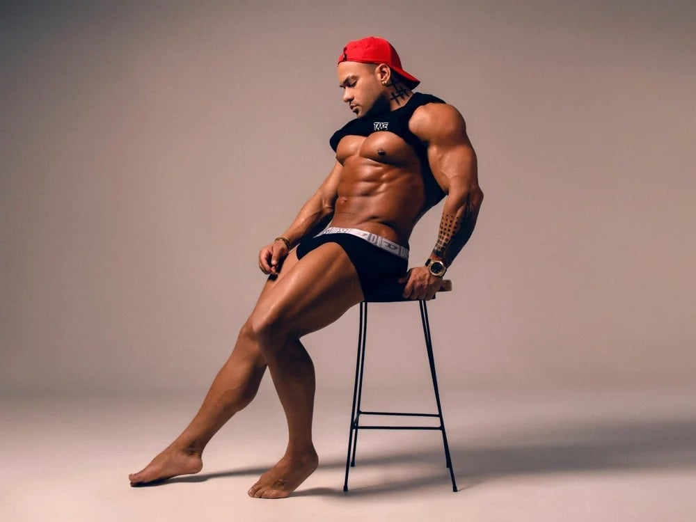 Logan_Roux Chatroom