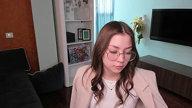 LoisBradber Chatroom