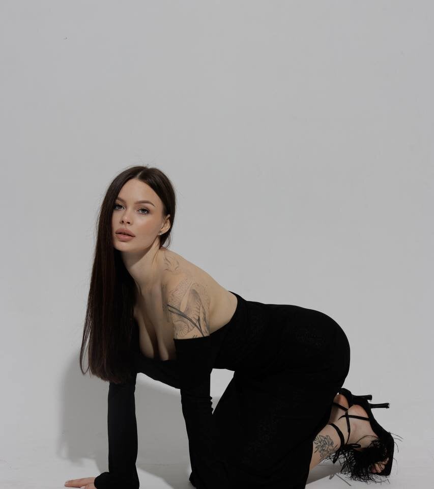 LoisBryan Chatroom