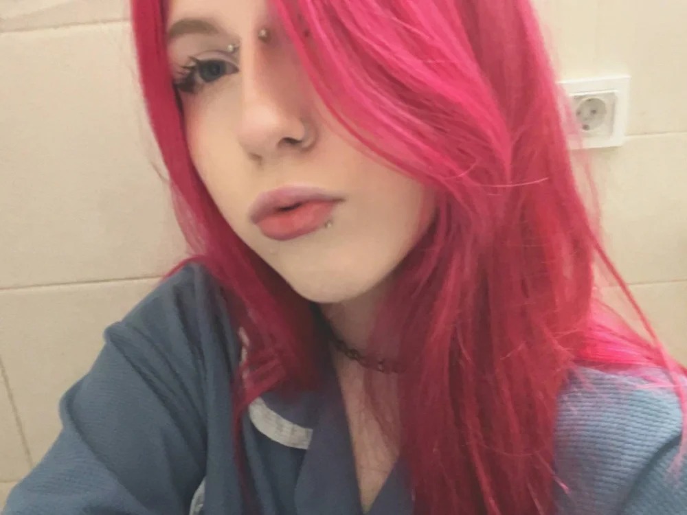 Lola_Ray_ Chatroom
