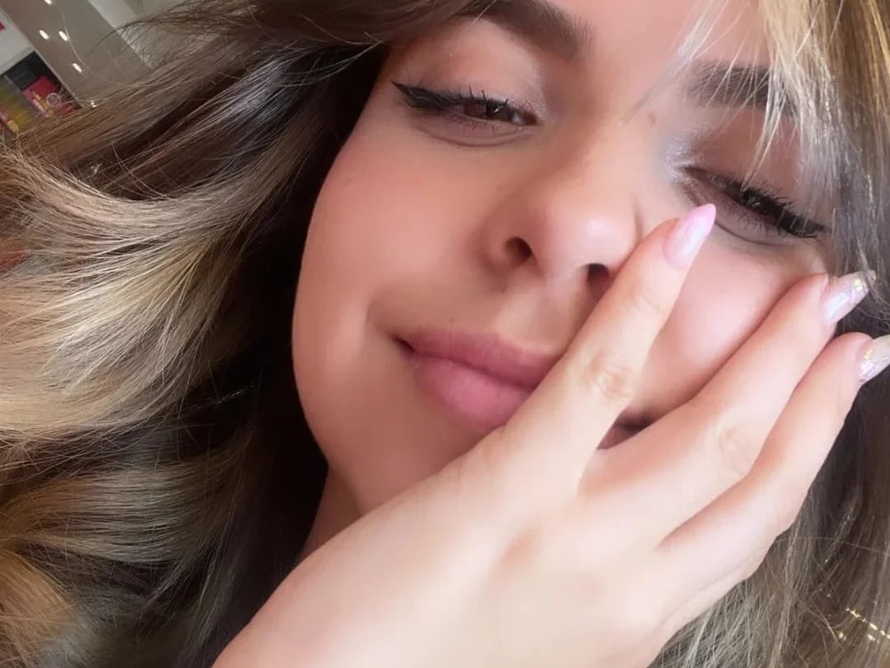 Lola_slavee Chatroom