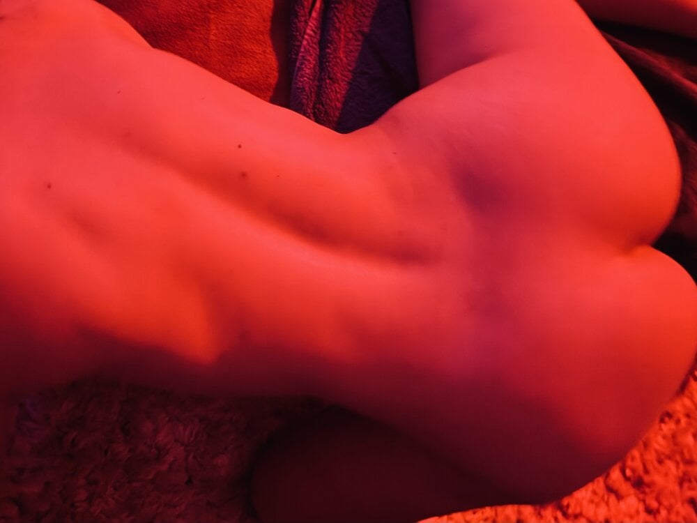 Lolawildfirex Chatroom