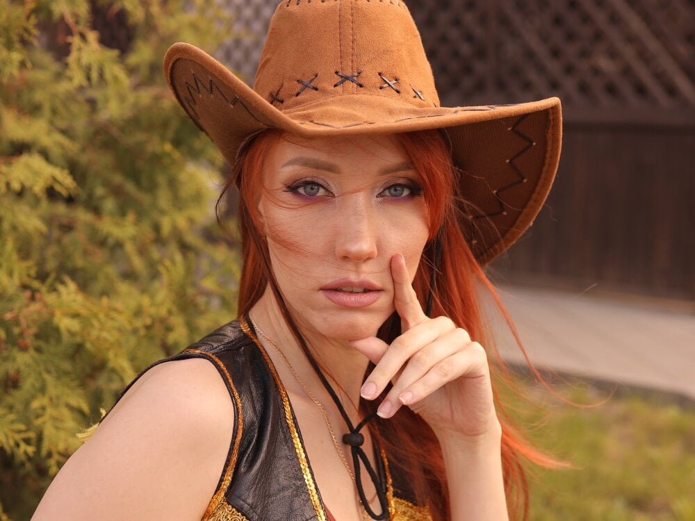 LollaxBunny Chatroom