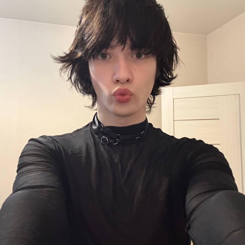 Lolo4ka_boy Chatroom