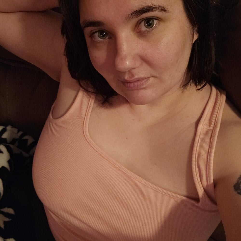 Lonelyhousewife92 Chatroom