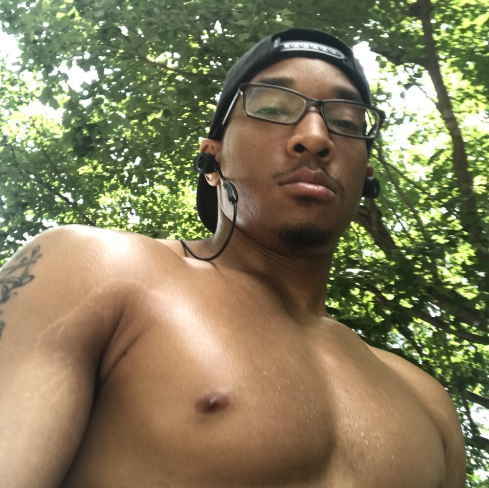 LongDMan420 Chatroom