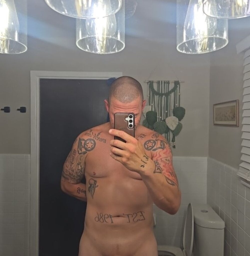 LongandEasy77 Chatroom