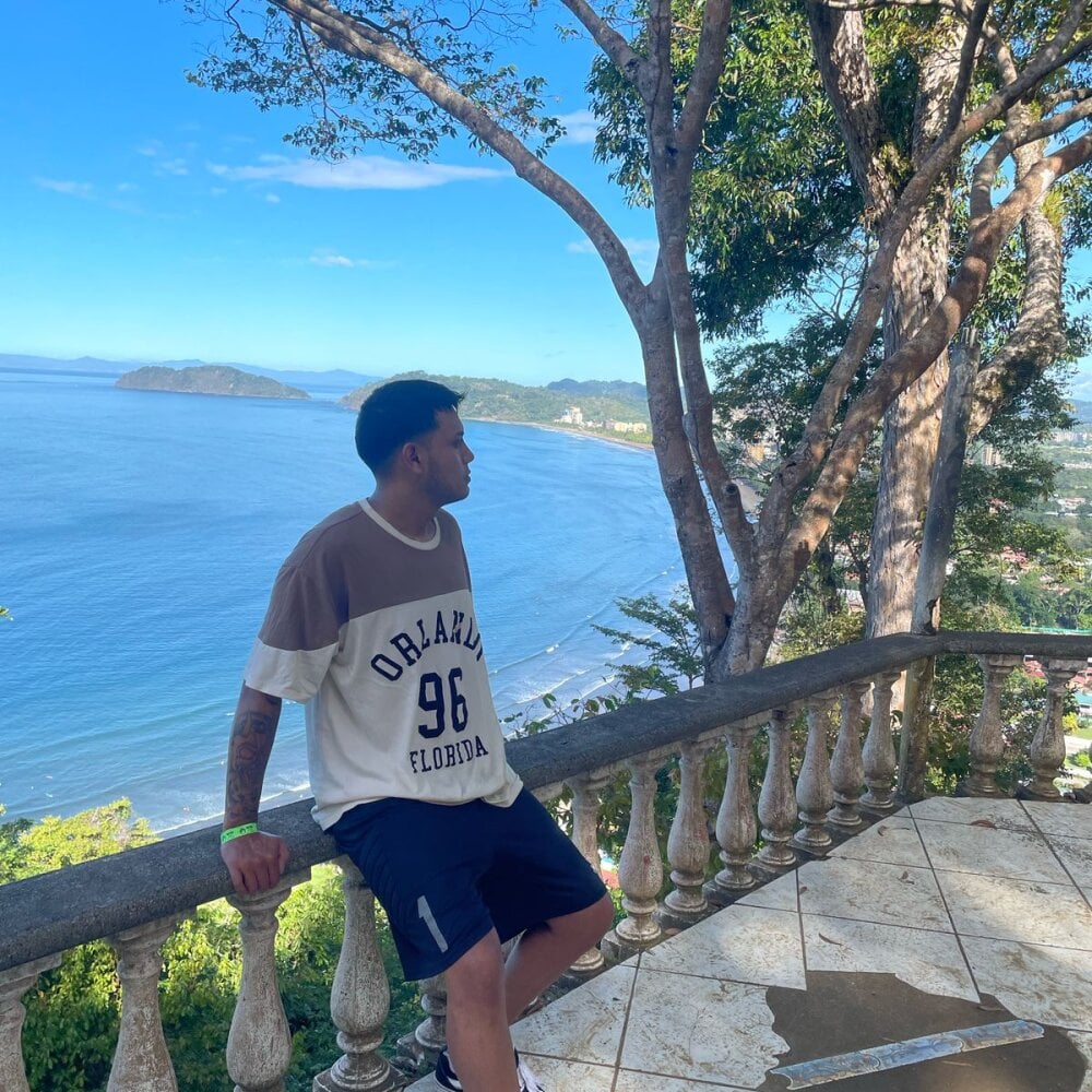 Longerdick27 Chatroom