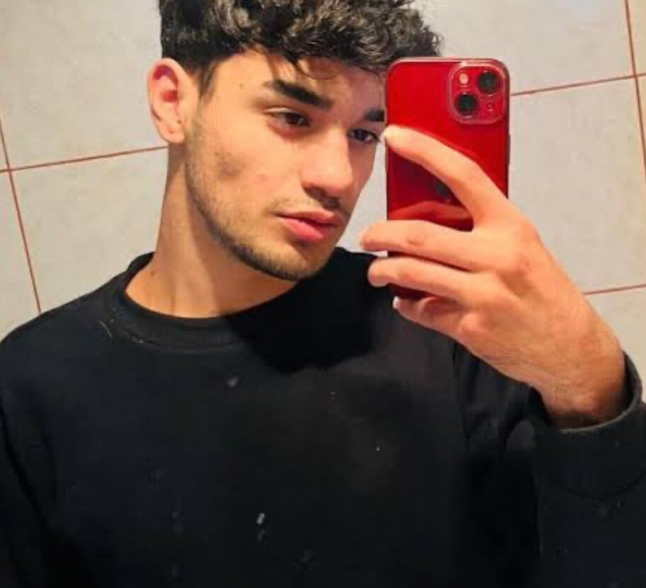 Lorenzo0410 Chatroom