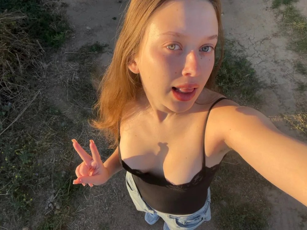 LoryMusetti Chatroom