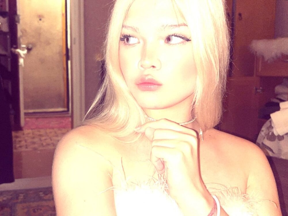 LouannHamad Chatroom