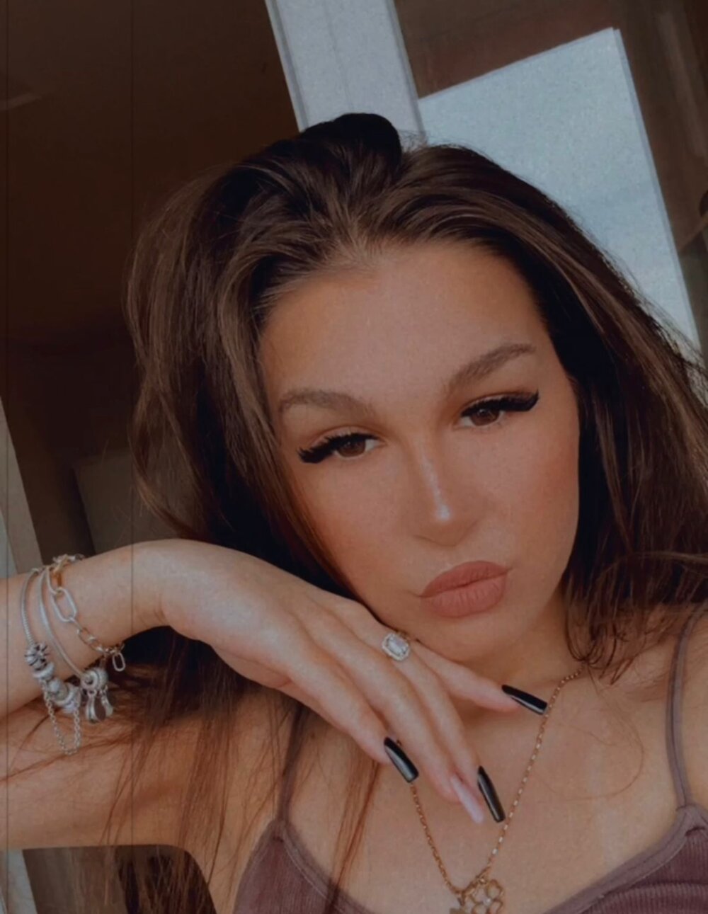 LouannaHart Chatroom