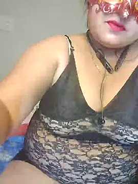 Lovely_Soonaa Chatroom