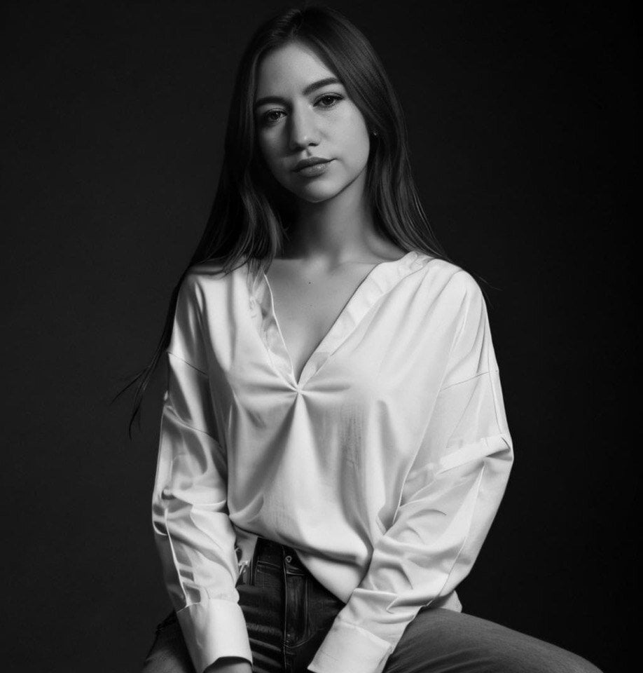 LovelyyLola Chatroom