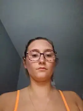 LoverLivvy Chatroom