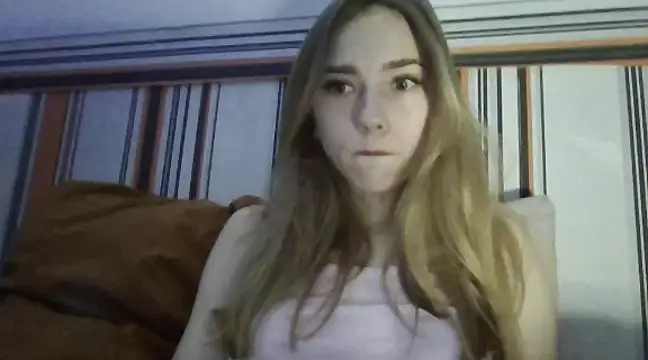 Loveyy_Doveyy Chatroom