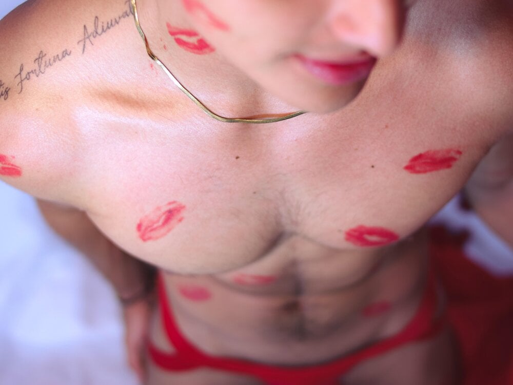 Luca_Dior Chatroom