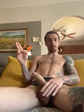 Lucamilano1991 Chatroom