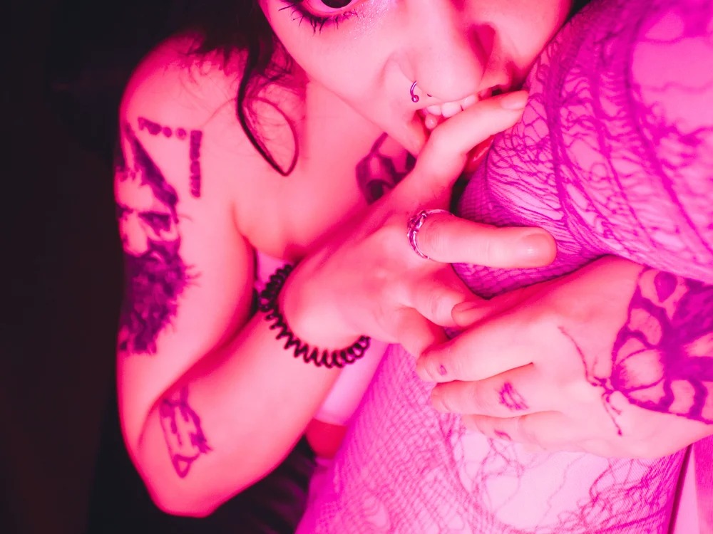 LucettaAnselmo Chatroom