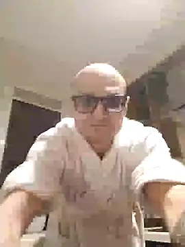 Luci1982Brazzers Chatroom