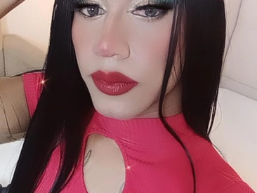 lucia-horny24