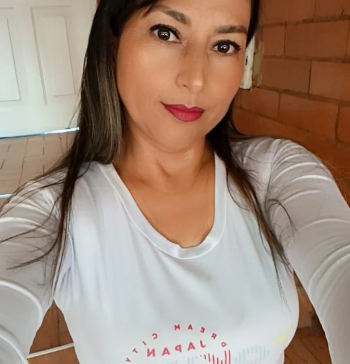 Lucia_Rios Chatroom