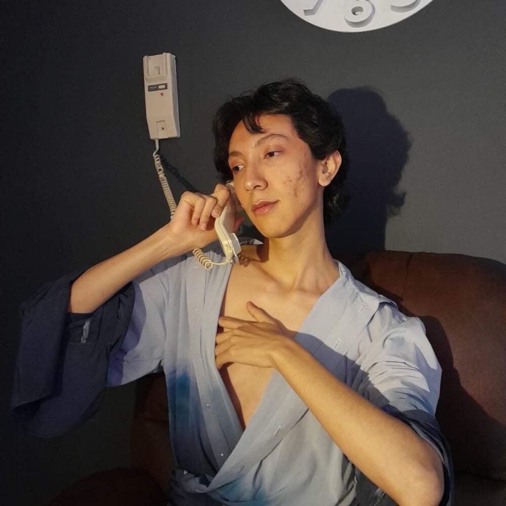 Lucian_Morel_S Chatroom