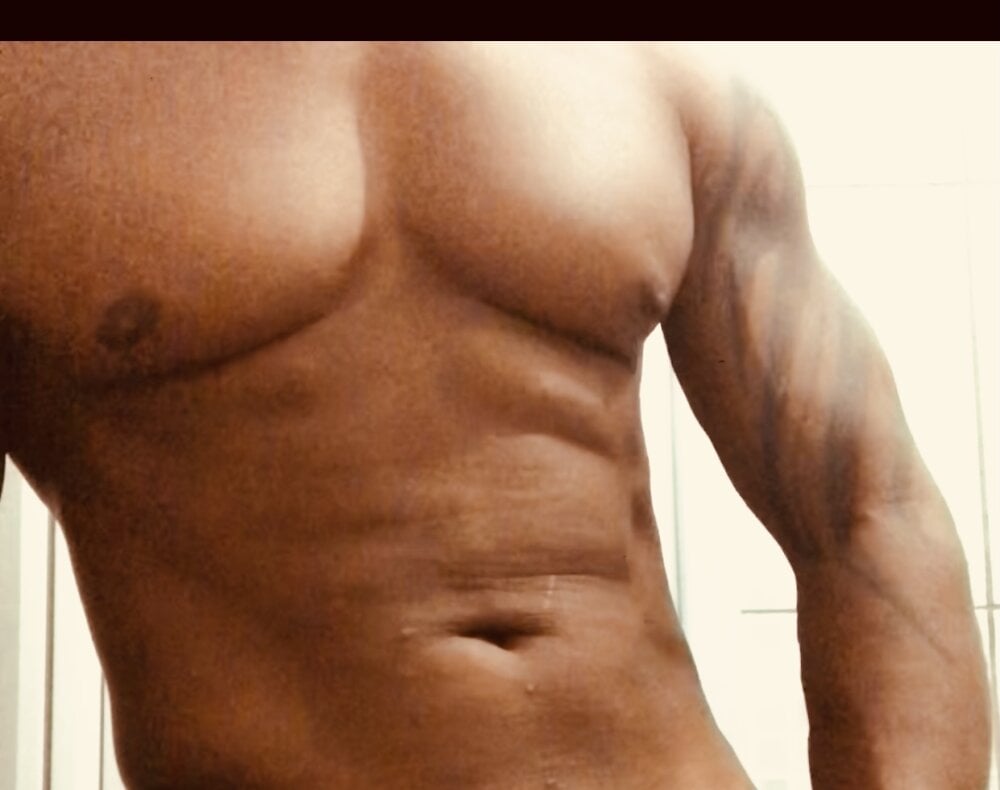 Luciano85 Chatroom