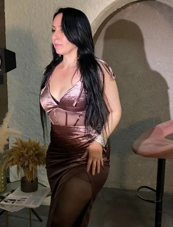 Lucky_Milf Chatroom