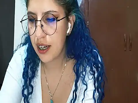 Lucy-blue Chatroom