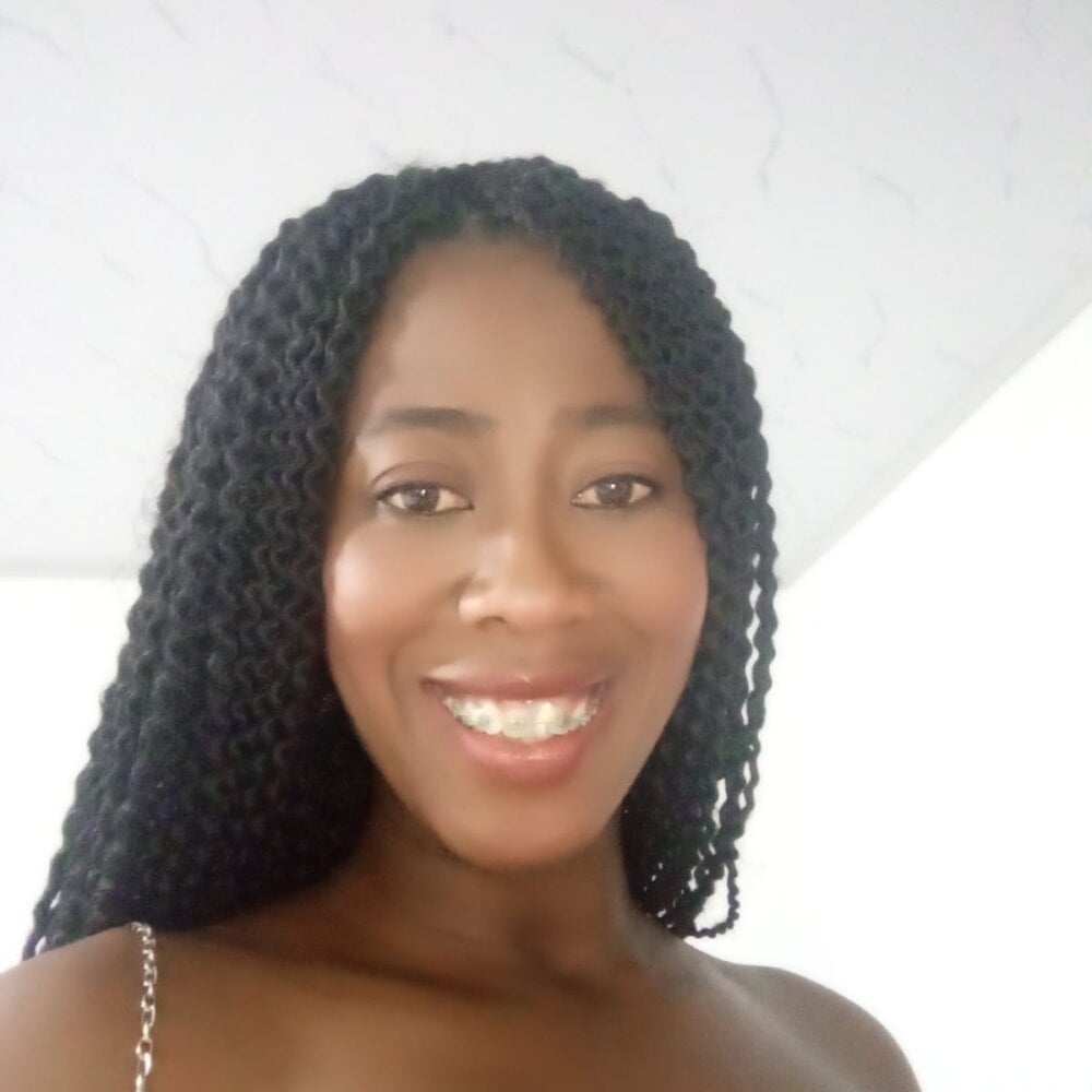 LucyTaylor_t Chatroom
