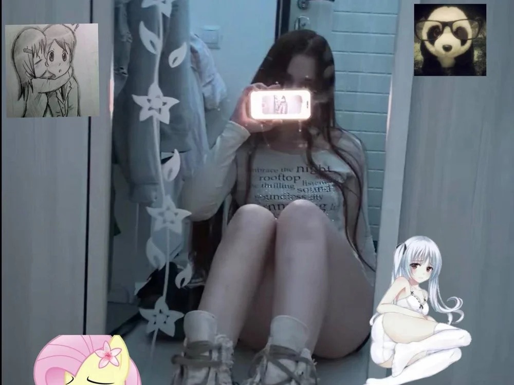 LucyWeekend Chatroom