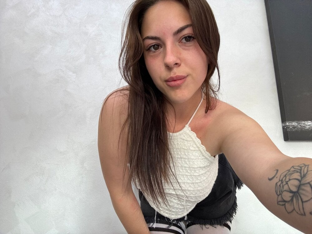 Lucy_day Chatroom