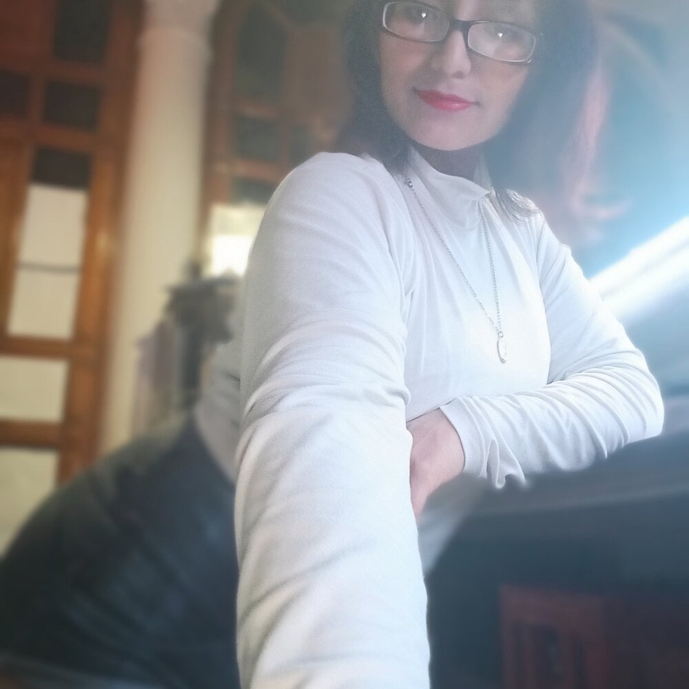 Lucy_jhack Chatroom