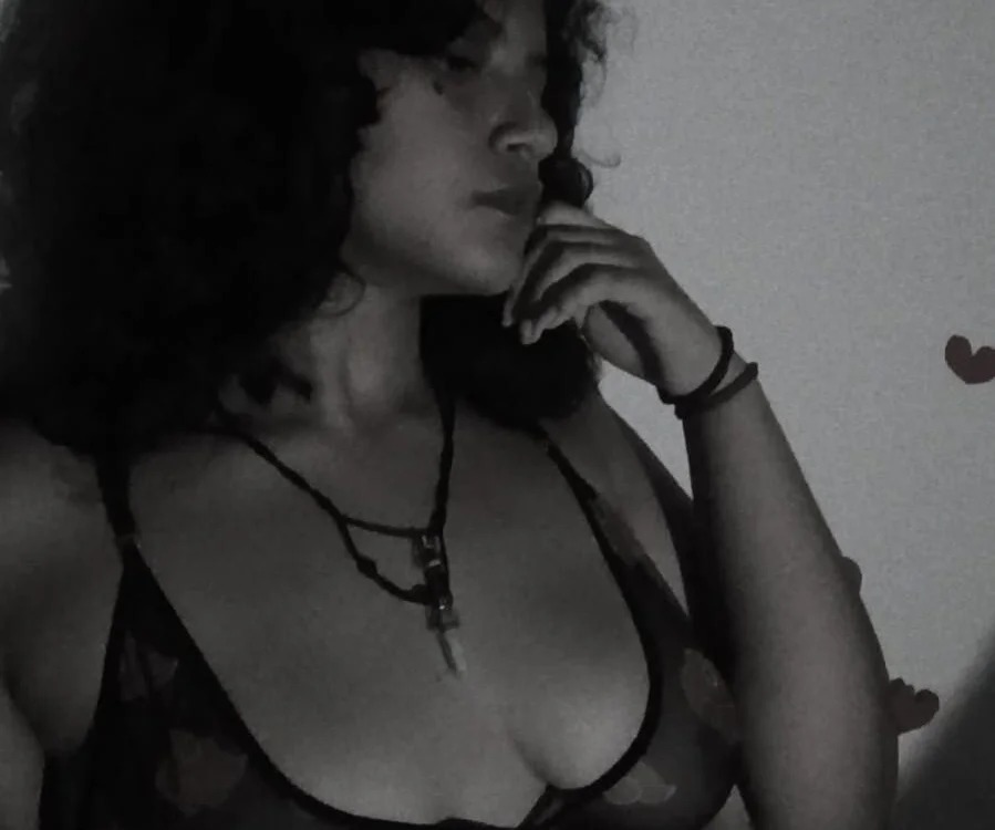 Luly_93 Chatroom