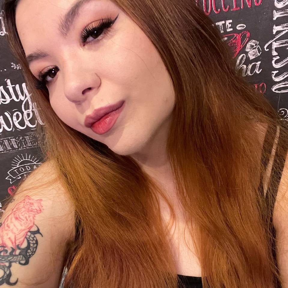 LumaRose Chatroom