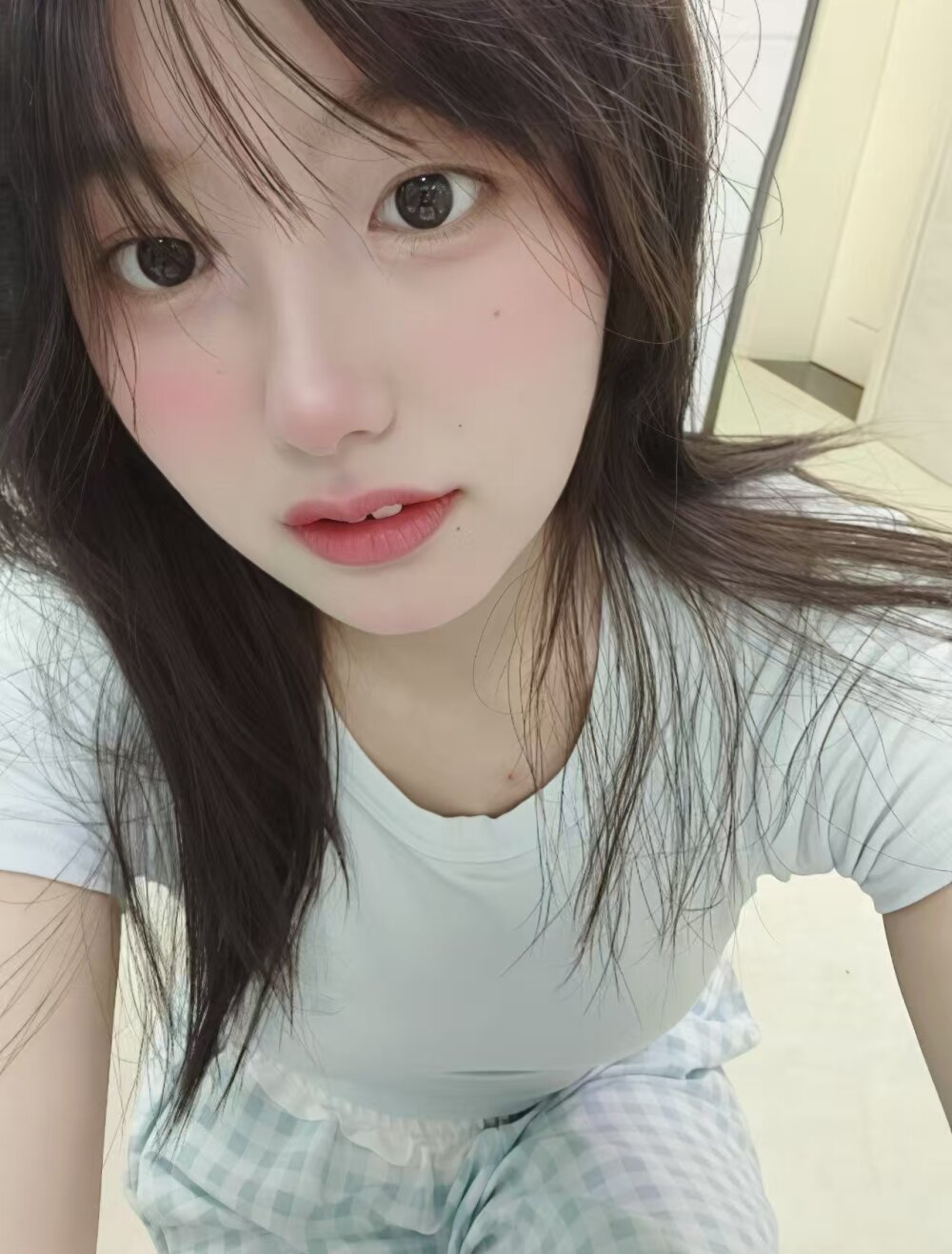 Luna_868 Chatroom