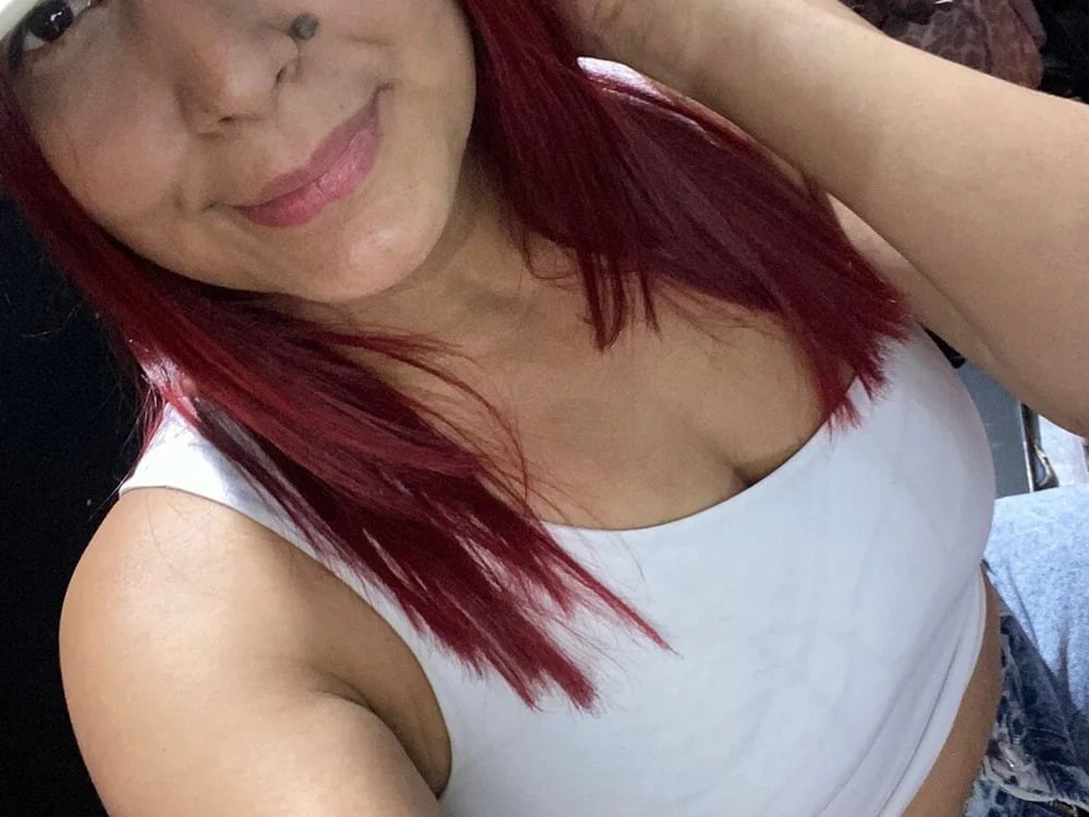 Luna__Red_ Chatroom