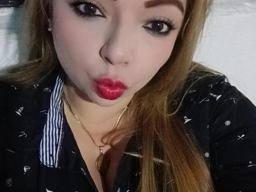 Lunay_Hot Chatroom