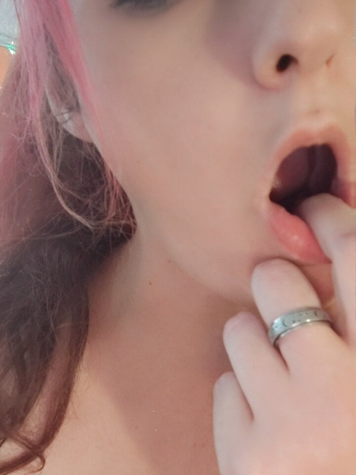 LusciousKandy Chatroom