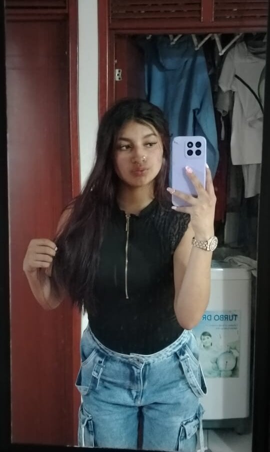 Lushy_sweet Chatroom