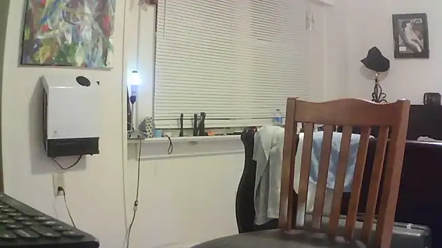 Luv2SuckBWC92 Chatroom