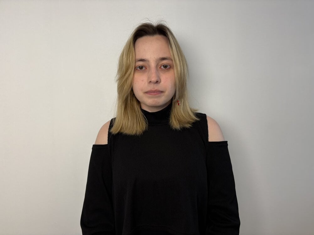 LuveniaTanksley Chatroom