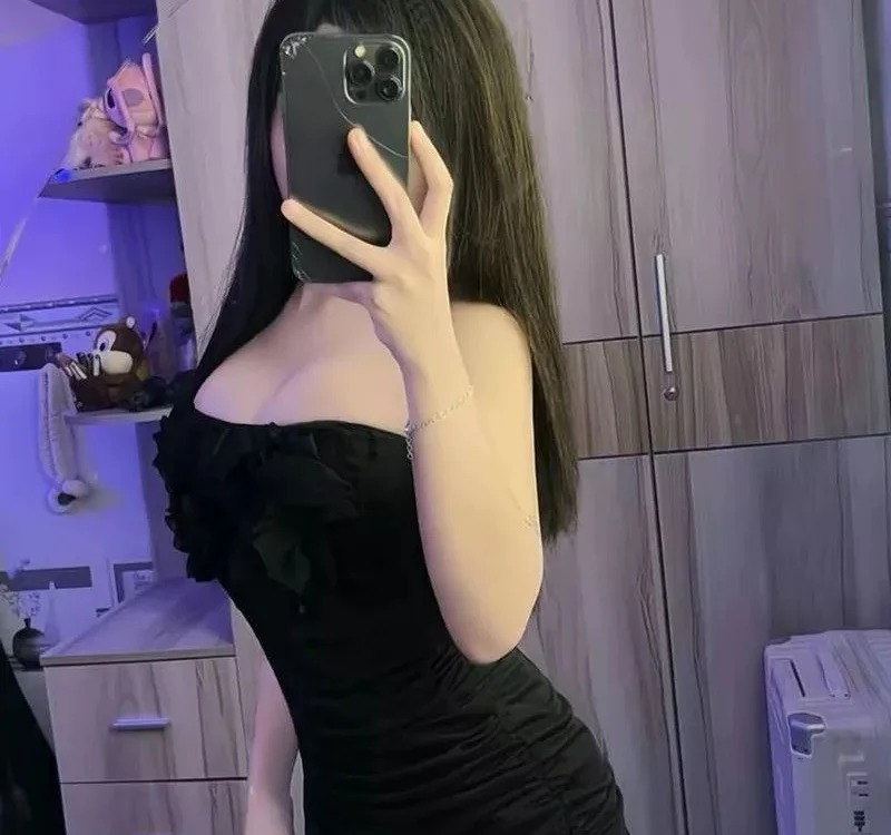 Lyna_z Chatroom