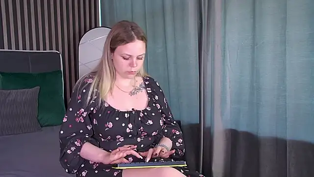 LynnSullivan Chatroom