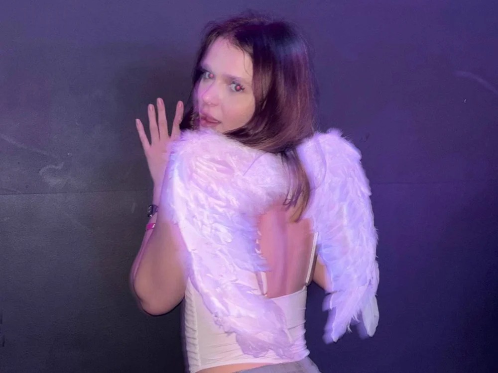 Lynn_Frank Chatroom