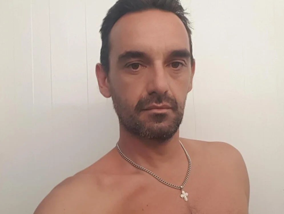 MEE101722 Chatroom